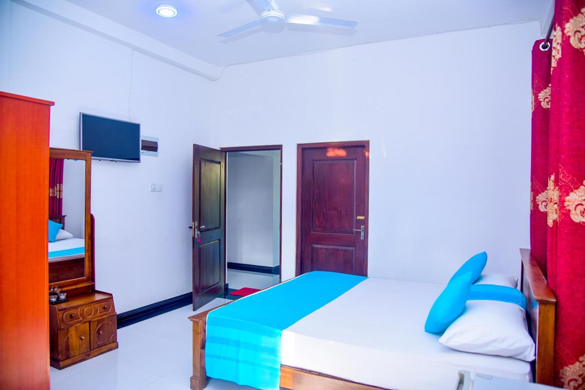 City Beach Apartment Bentota Ngoại thất bức ảnh