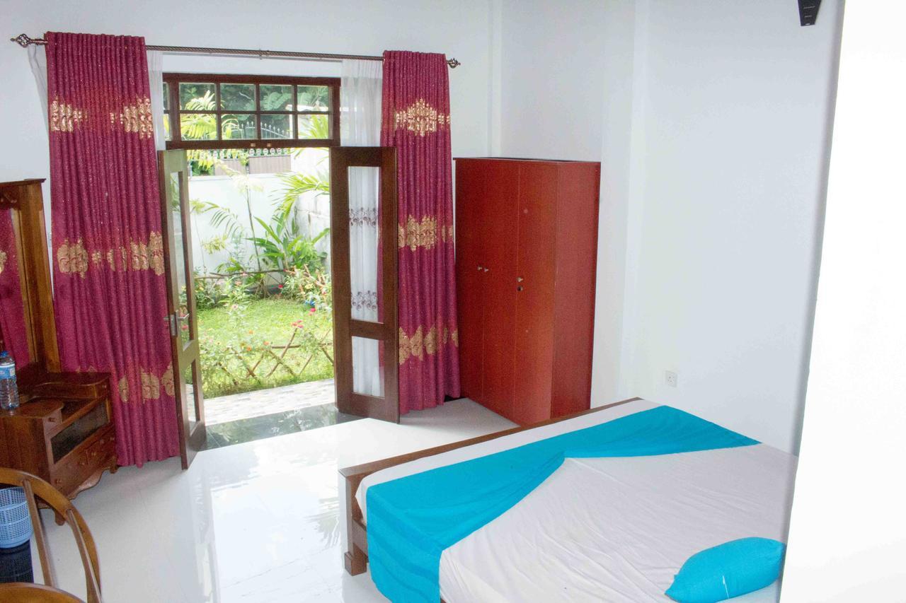 City Beach Apartment Bentota Ngoại thất bức ảnh